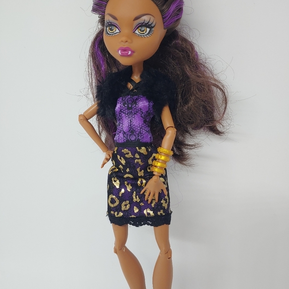 Clawdeen Wolf Monster High Doll Scaris City of Frights - Picture 3 of 6